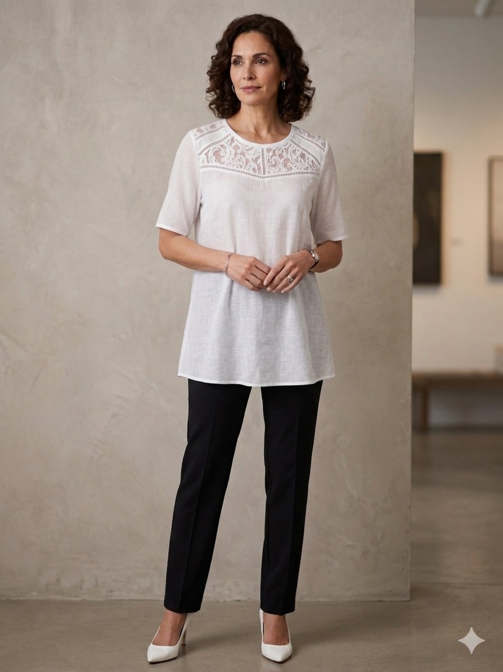OSO  CASUALS White Lace Yoke Short Sleeve Blouse. Size 1X